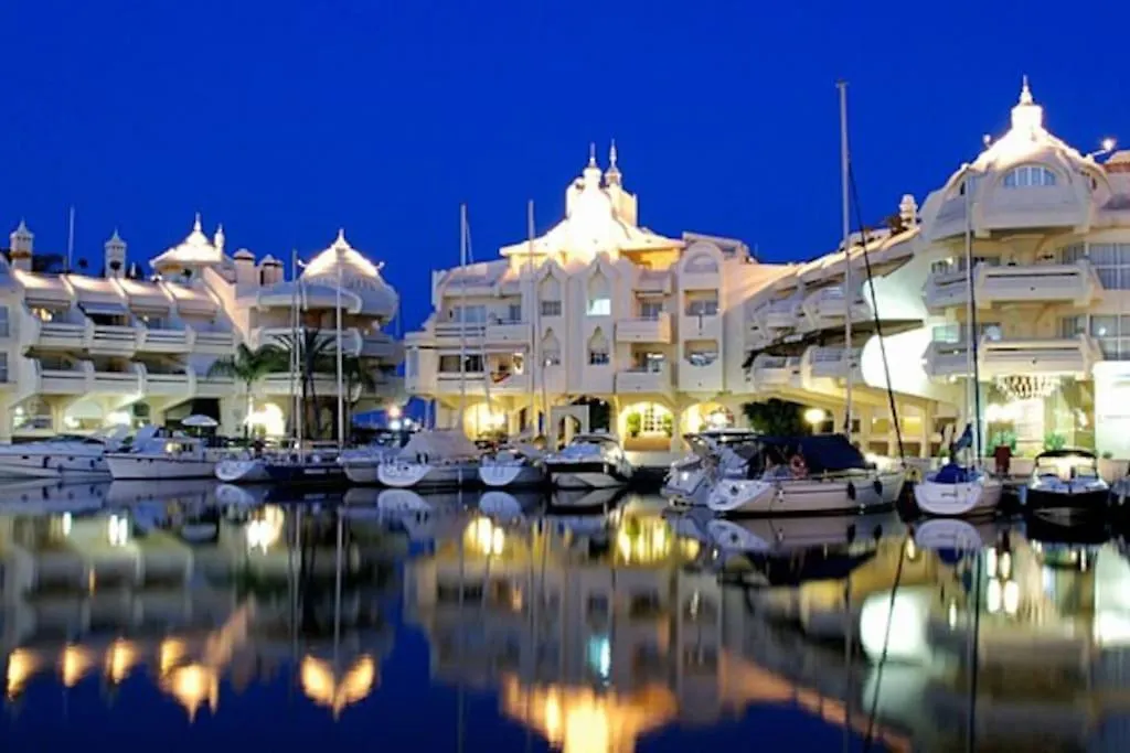 Apartamento En Benalmadena Costa 0*,  España